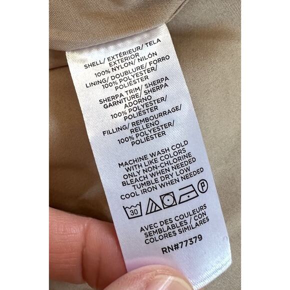 NWT Ann Taylor Weekend Sherpa Trim Puffer Jacket Size Medium Women’s Tan - Picture 4 of 8